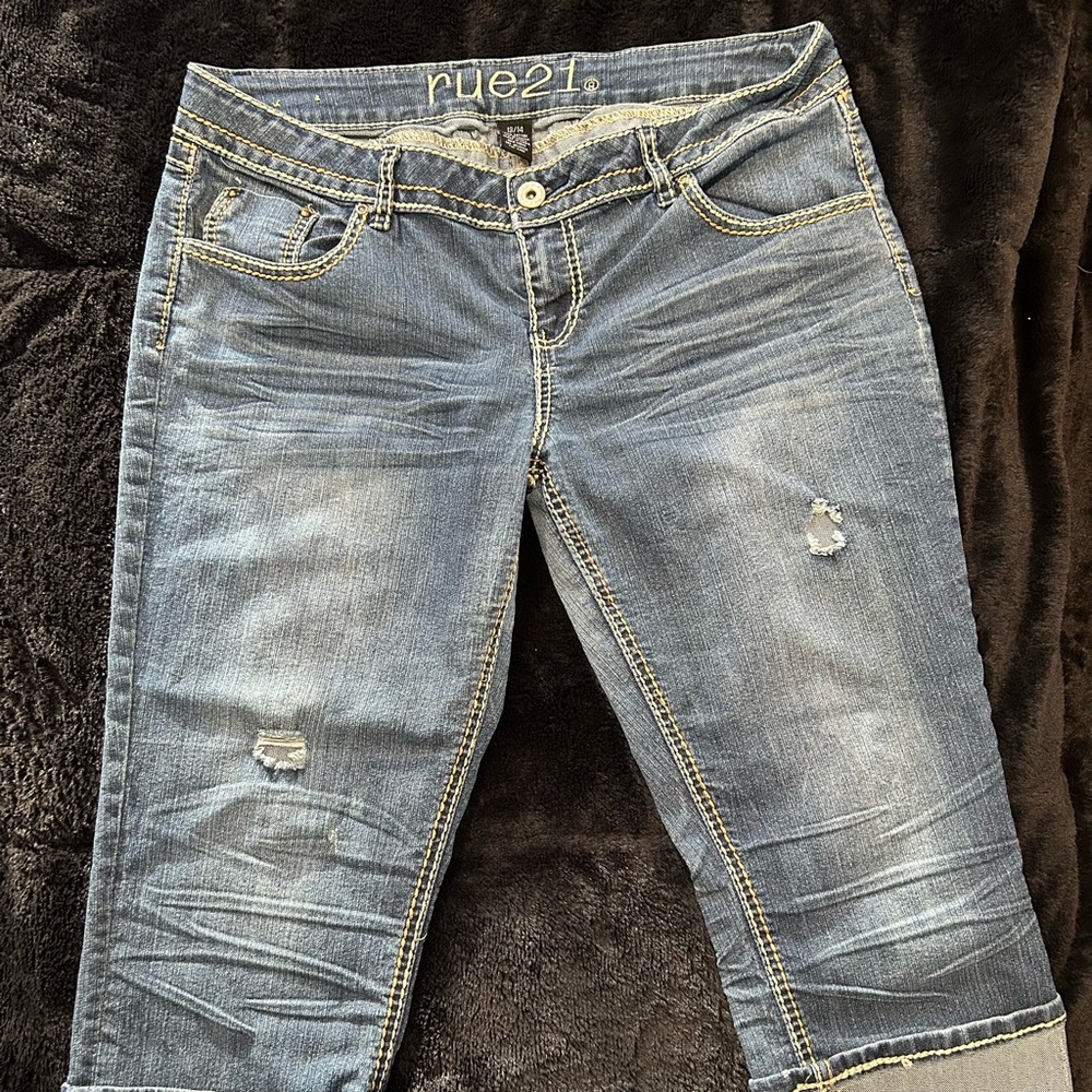 Rue21 Women's Blue Distressed Jeans